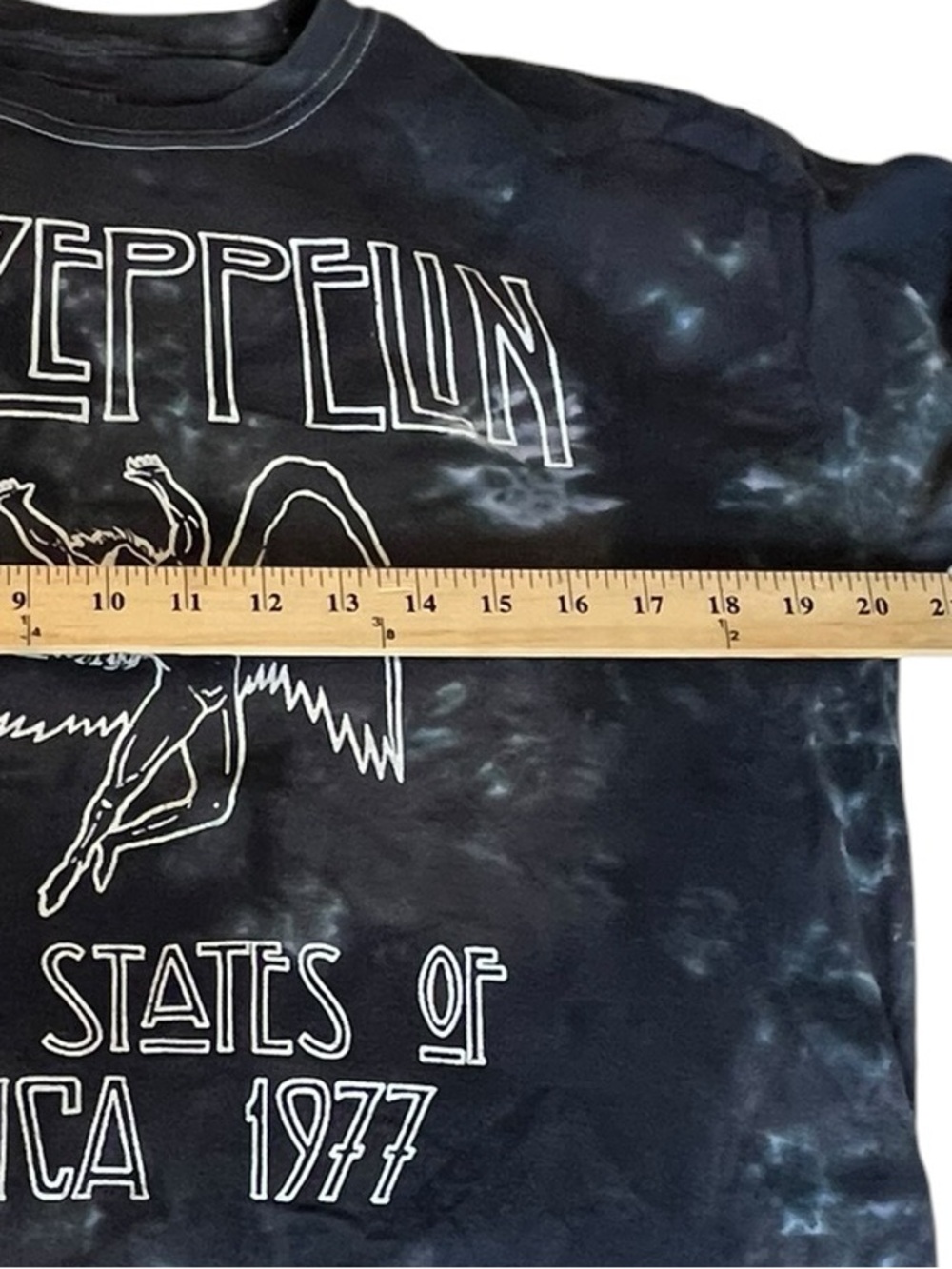 Led Zeppelin 1977 Tour Graphic Tee Large Concert Shirt Streetwear Y2K - Picture 6 of 7